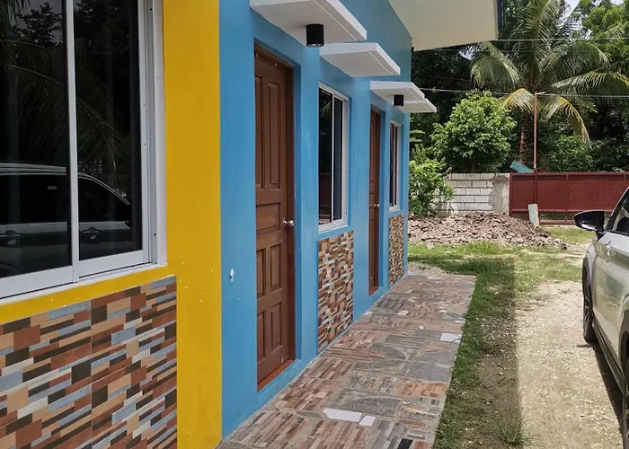 Ollie's Place - By Elois 알코이