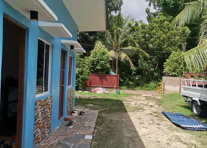 Ollie's Place - By Elois Hostel